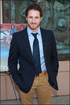 Emmy-Screening-NBC-Parenthood+Arrivals (685x1024, 196 kБ...)