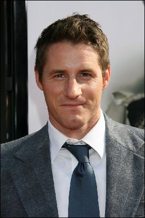 Land-Lost-Los-Angeles-Premiere-mJt3t5aRFlcx (683x1024, 126 kБ...)